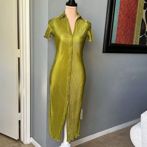 Fitted Olive Green  Dress - Picture 2 of 7